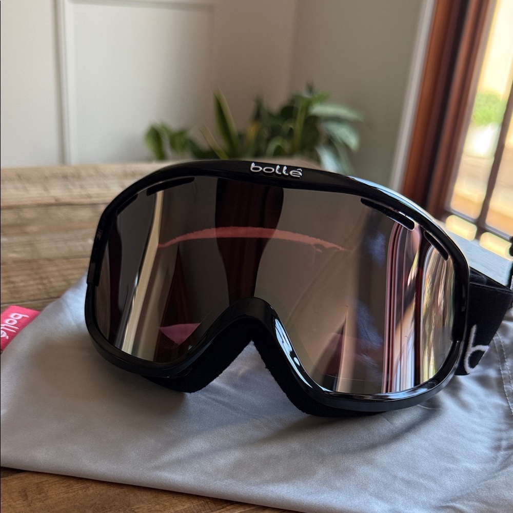 Bolle Black and Gray Ski Goggles